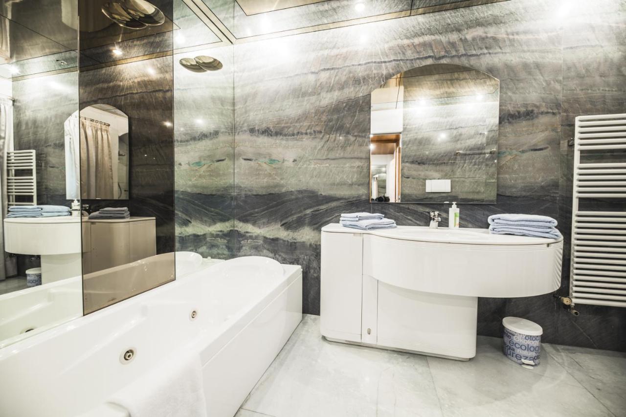 Apartments Villa Venezia Luxury 오르띠세이 외부 사진