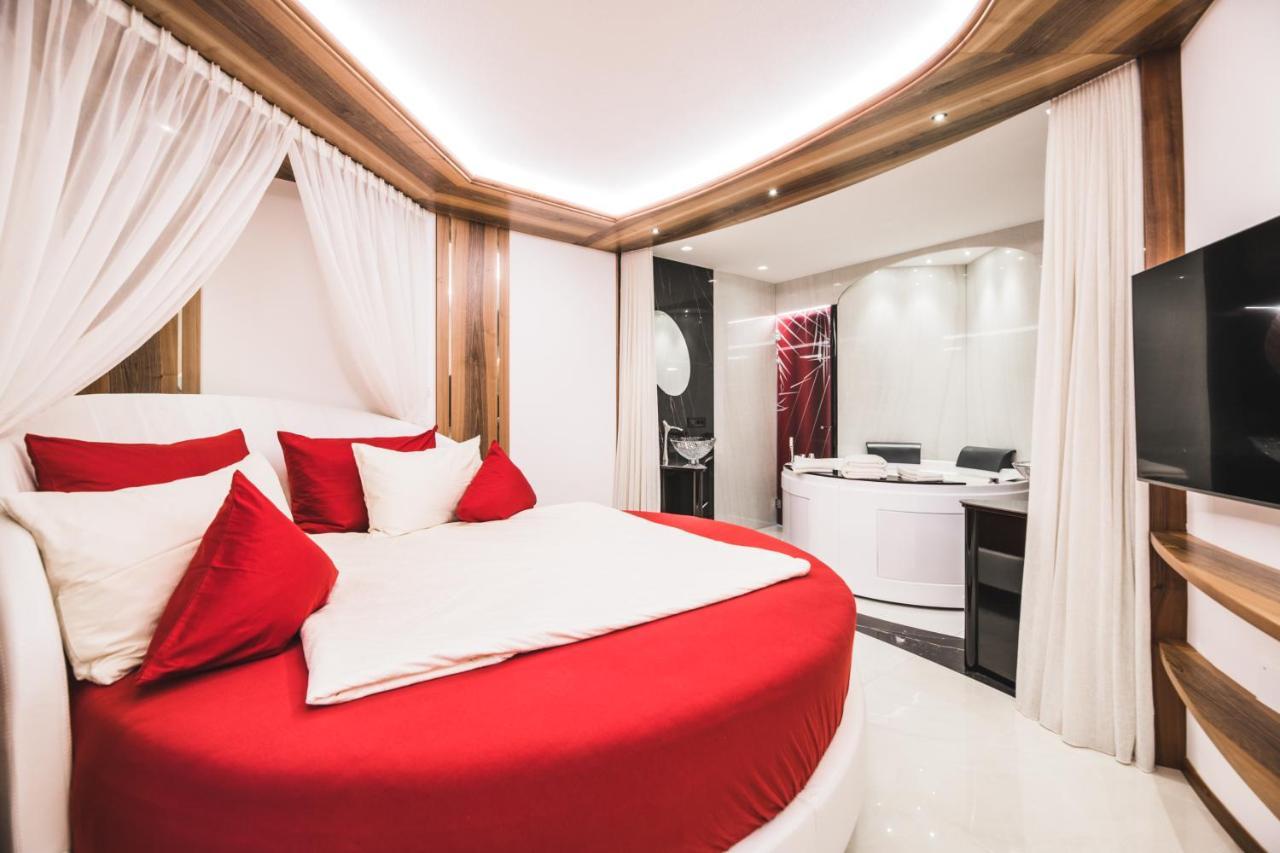 Apartments Villa Venezia Luxury 오르띠세이 외부 사진